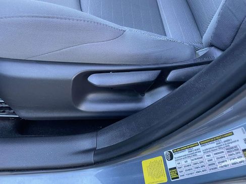 Used 2024 Toyota Corolla SE image 30