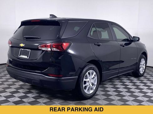 Certified 2024 Chevrolet Equinox LS w/ LS Convenience Package FWD image 18