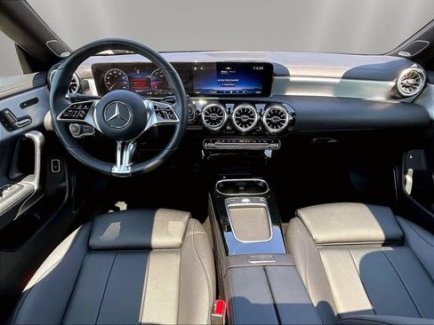 Used 2024 Mercedes-Benz CLA 250 4MATIC image 9
