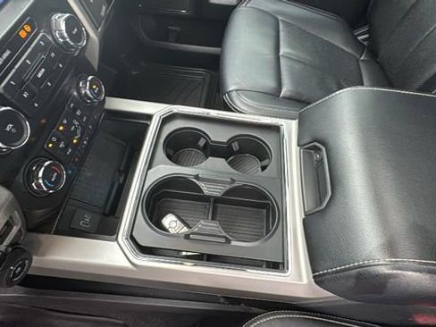 Used 2021 Ford F250 Lariat w/ Lariat Ultimate Package AWD/4WD image 27