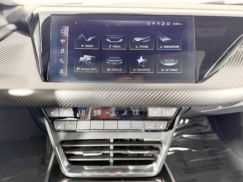 Used 2022 Audi e-tron GT Premium Plus w/ Performance Package image 57