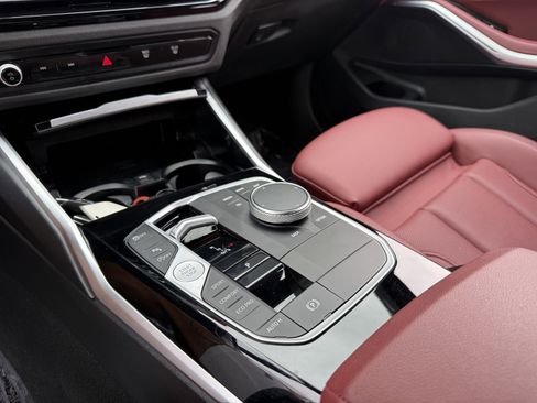 Used 2024 BMW 330i xDrive Sedan w/ Convenience Package image 16