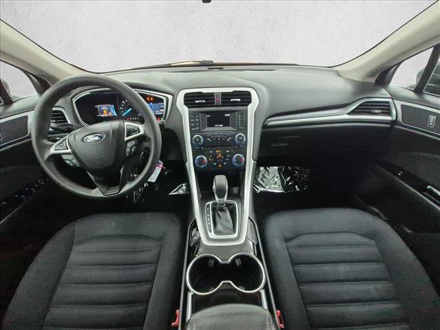 Used 2015 Ford Fusion SE FWD image 19