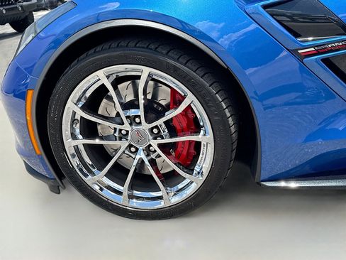 Used 2019 Chevrolet Corvette Grand Sport RWD image 38