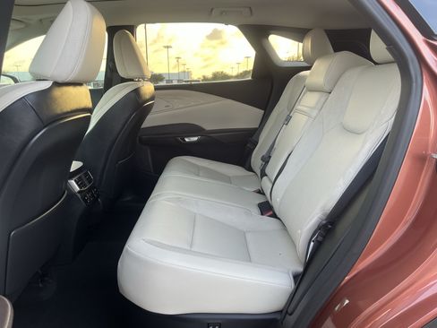 Used 2024 Lexus RX 350 AWD w/ Convenience Package image 32