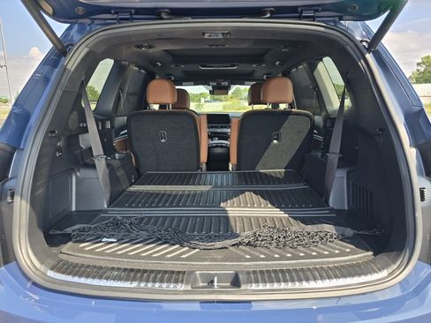Used 2025 Kia Telluride SX X-Line AWD/4WD image 22