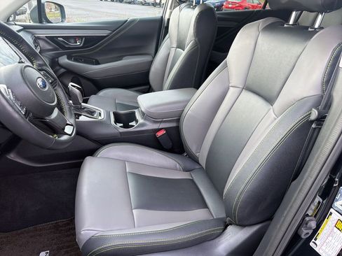 Used 2025 Subaru Outback Onyx Edition image 14