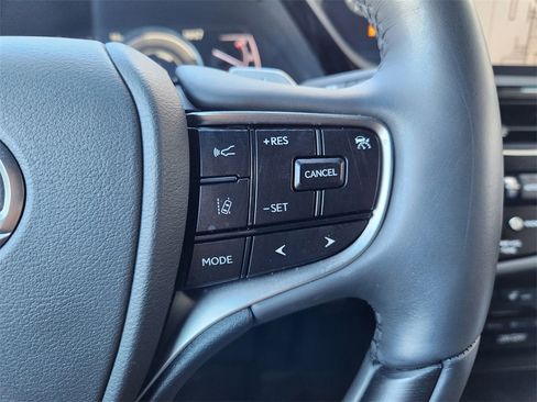 Used 2022 Lexus ES 300h Ultra Luxury image 30