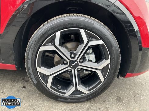 Used 2024 Kia Niro EX Touring image 77