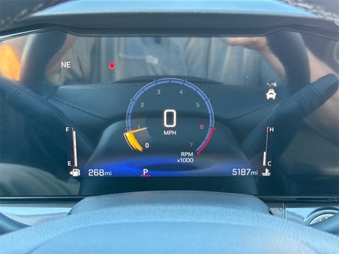 Used 2025 Chevrolet Trax ACTIV image 32