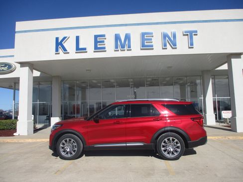 New 2026 Ford Explorer Platinum RWD image 8