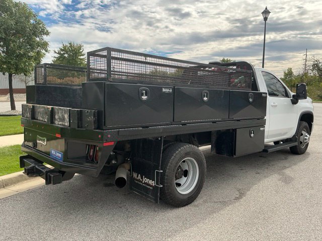 Used 2023 Chevrolet Silverado 3500 LT w/ Convenience Package AWD/4WD image 6
