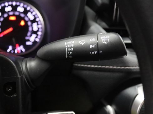 Used 2021 Toyota RAV4 LE image 30