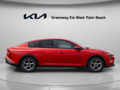 New 2026 Kia K4 FWD image 8