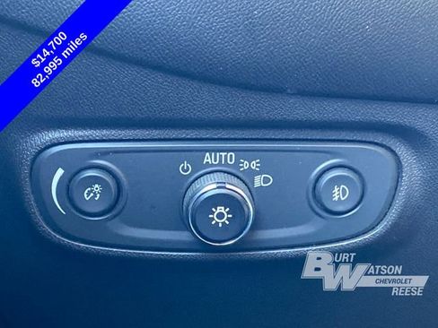 Used 2020 Chevrolet Equinox LT w/ Driver Convenience Package image 28