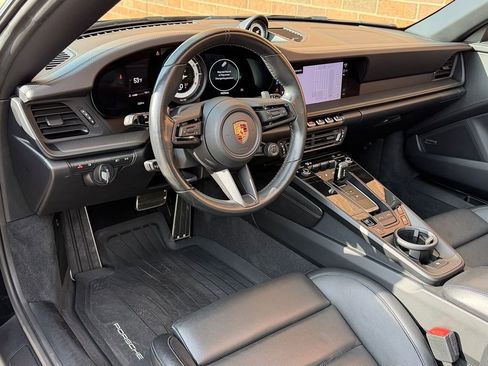 Certified 2022 Porsche 911 Targa 4 GTS image 4