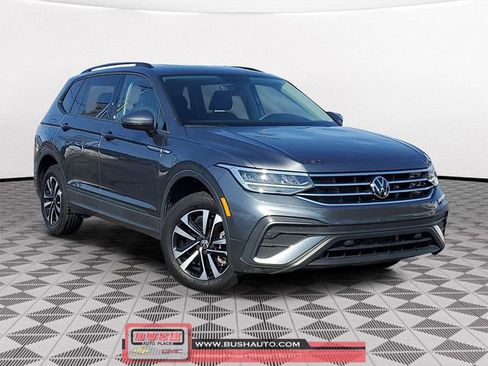 Used 2023 Volkswagen Tiguan S image 1