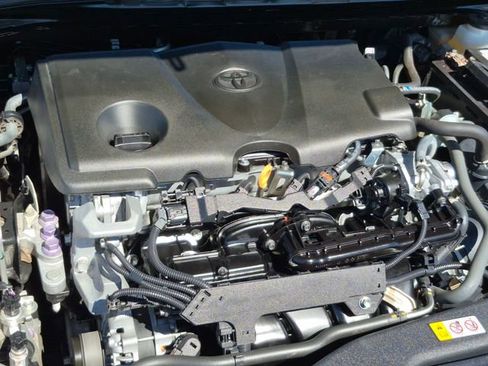 Used 2022 Toyota Camry SE w/ Convenience Package image 23