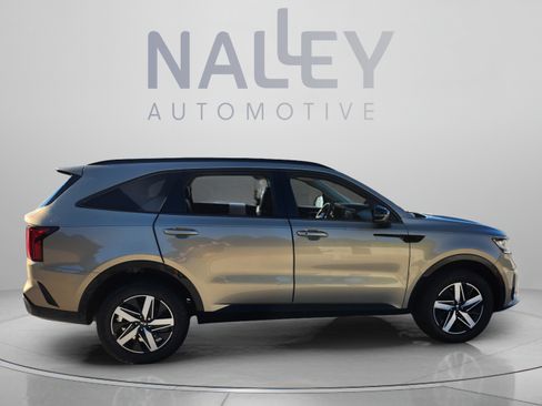 Used 2021 Kia Sorento EX w/ Panoramic Sunroof Package AWD/4WD image 6