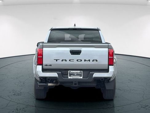 Used 2024 Toyota Tacoma TRD Sport AWD/4WD image 6