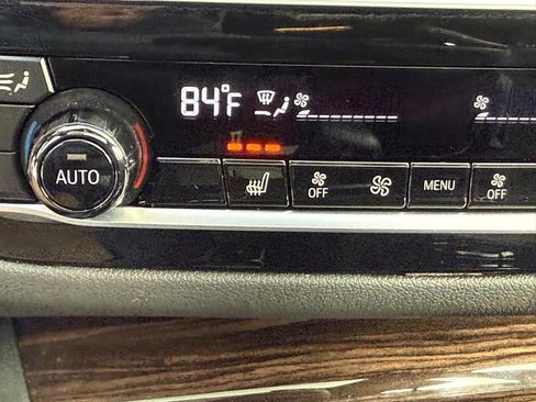 Used 2022 BMW 530i xDrive 530i xDrive w/ Executive Package image 21