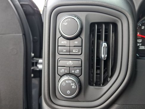 Used 2023 Chevrolet Silverado 1500 Custom AWD/4WD image 21