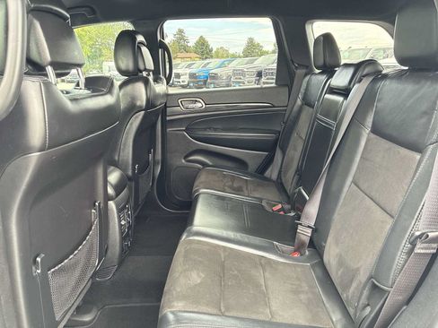 Used 2021 Jeep Grand Cherokee Laredo X AWD/4WD image 24