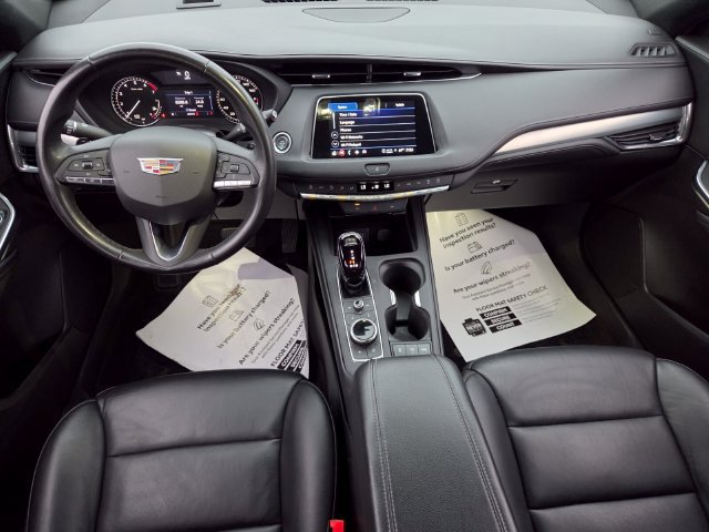 Used 2023 Cadillac XT4 Premium Luxury FWD image 10
