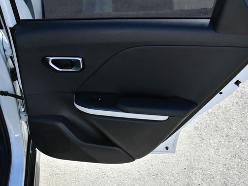 Used 2025 Kia K4 GT-Line w/ GT-Line Premium Package image 45