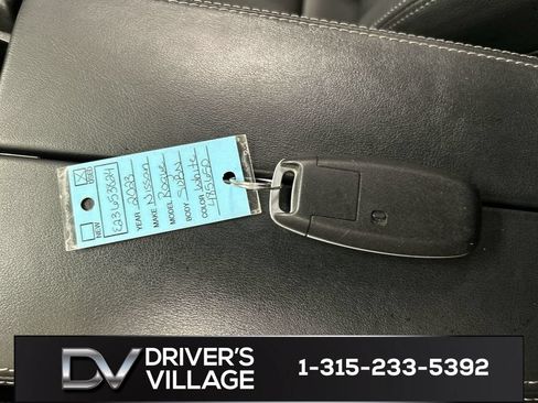 Used 2023 Nissan Rogue SL AWD/4WD image 12