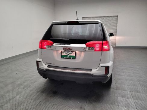 Used 2017 GMC Terrain SLE FWD image 7