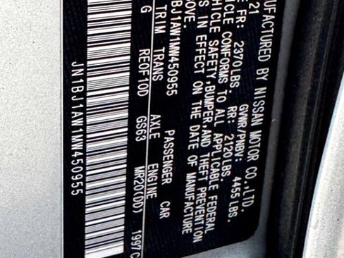 Used 2021 Nissan Rogue Sport S image 24