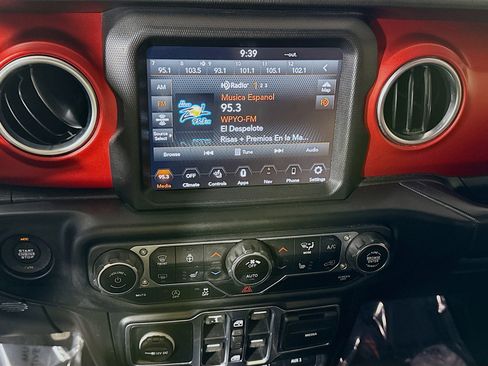 Used 2020 Jeep Wrangler Unlimited Rubicon w/ Dual Top Group image 18