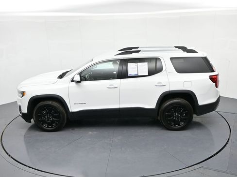 Used 2023 GMC Acadia SLT image 13