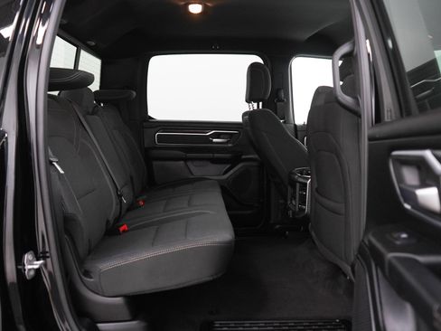 Used 2021 RAM 1500 Big Horn AWD/4WD image 12