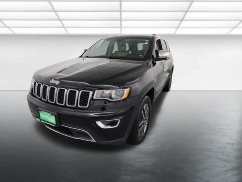 Used 2020 Jeep Grand Cherokee Limited AWD/4WD image 2