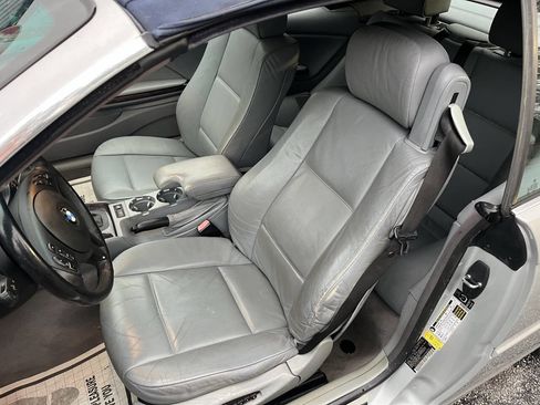 Used 2006 BMW 325Ci Convertible image 10