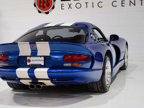 Used 1997 Dodge Viper GTS RWD image 37
