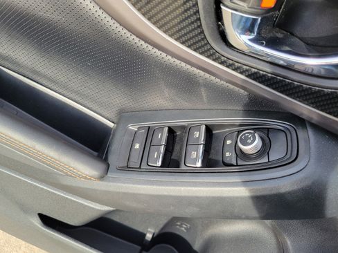 Used 2019 Subaru Crosstrek 2.0i Limited w/ Popular Package #4 image 11