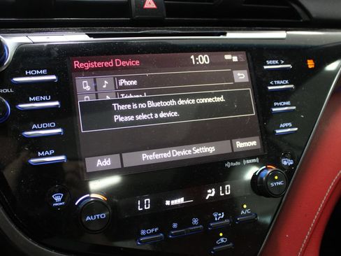 Used 2020 Toyota Camry XSE FWD image 38