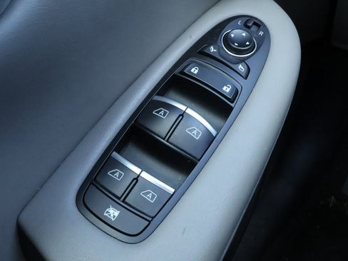 Used 2024 INFINITI QX50 Luxe image 17