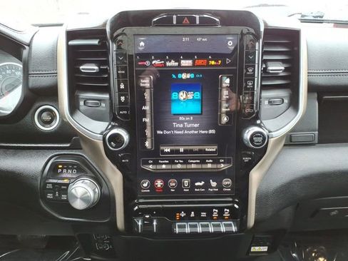 Used 2019 RAM 1500 Laramie image 18