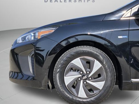 Used 2017 Hyundai Ioniq SEL FWD image 36