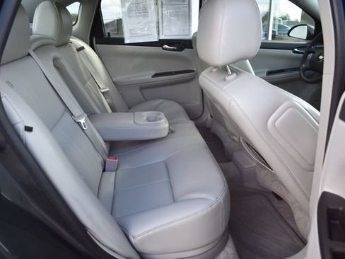 Used 2015 Chevrolet Impala LTZ FWD image 34