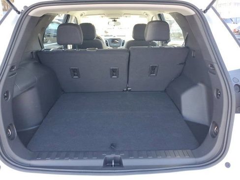 Used 2024 Chevrolet Equinox LS image 8