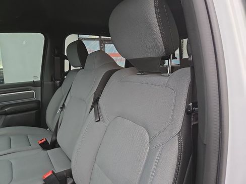 Used 2022 RAM 1500 Big Horn AWD/4WD image 36
