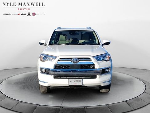 Used 2021 Toyota 4Runner Limited image 18