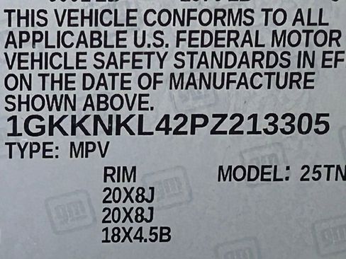 Used 2023 GMC Acadia SLE w/ Driver Convenience Package image 57