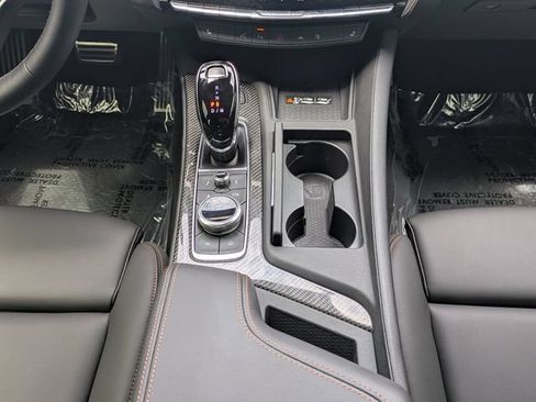 Used 2025 Cadillac CT5 V w/ Technology Package RWD image 18