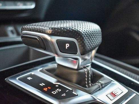 Used 2022 Audi SQ5 Premium Plus w/ Premium Plus Package image 22